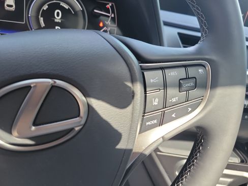 Used 2022 Lexus UX 250h w/ Accessory Package (Z2) AWD/4WD image 24