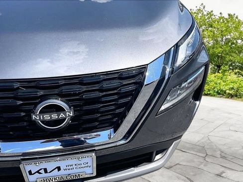 Used 2023 Nissan Rogue SV AWD/4WD image 26