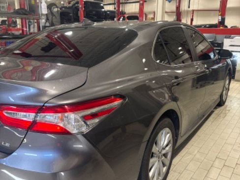 Used 2019 Toyota Camry LE image 6