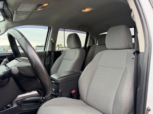 Used 2021 Toyota Tacoma TRD Sport AWD/4WD image 21