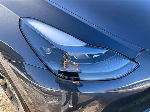 Used 2024 Tesla Model Y Performance image 28