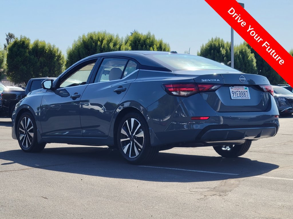 Used 2025 Nissan Sentra SV w/ SV Premium Package FWD image 3
