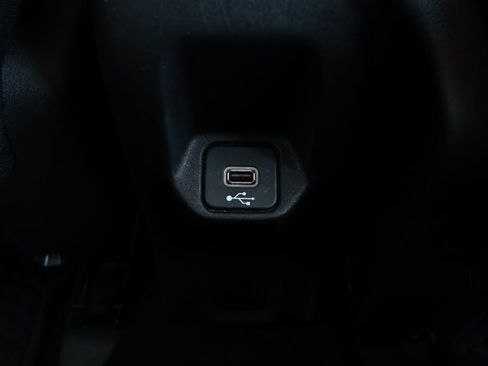 Certified 2023 Jeep Renegade Trailhawk AWD/4WD image 30