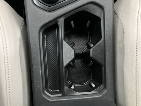 Used 2020 Volkswagen Tiguan SE w/ Panoramic Sunroof Package image 20