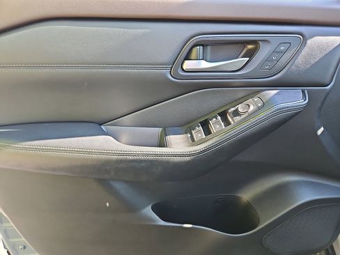 Certified 2023 Nissan Rogue SL w/ SL Premium Package image 12