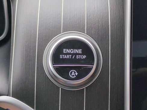 Certified 2025 Mercedes-Benz GLC 300 4MATIC image 28