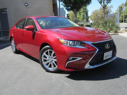 Used 2018 Lexus ES 300h