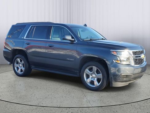 Used 2019 Chevrolet Tahoe LT image 2