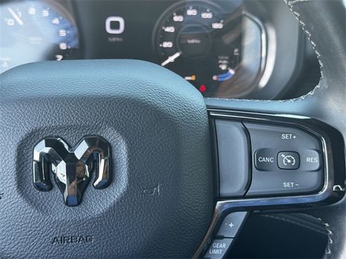 Used 2023 RAM 1500 Limited w/ Body Color Bumper Group image 28
