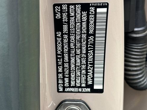 Used 2022 Porsche Taycan image 28