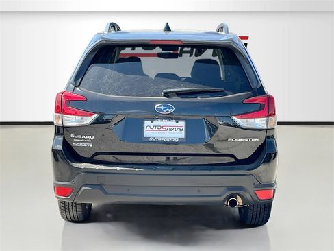 Used 2021 Subaru Forester Limited w/ Popular Package #3 image 6