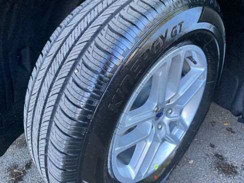 New 2026 Ford Explorer Active image 23