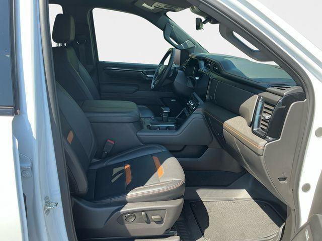 Used 2024 GMC Sierra 1500 AT4 w/ Technology Package AWD/4WD image 16