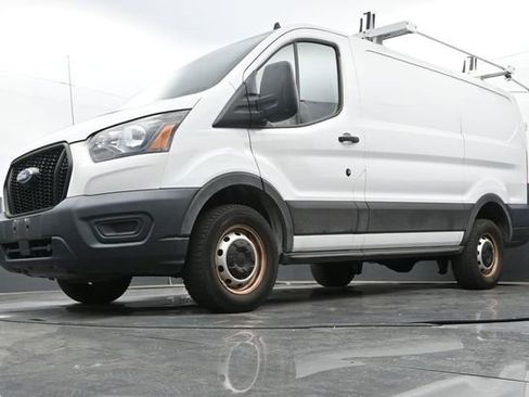 Used 2022 Ford Transit 250 Low Roof RWD image 12