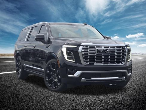 New 2026 GMC Yukon XL Denali w/ Denali Reserve Package AWD/4WD image 2