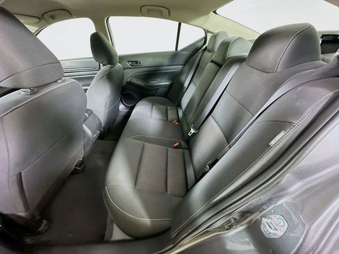 Used 2025 Nissan Altima 2.5 SV FWD image 14