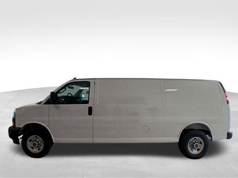 New 2026 GMC Savana 2500 Extended w/ Driver Convenience Package RWD image 2