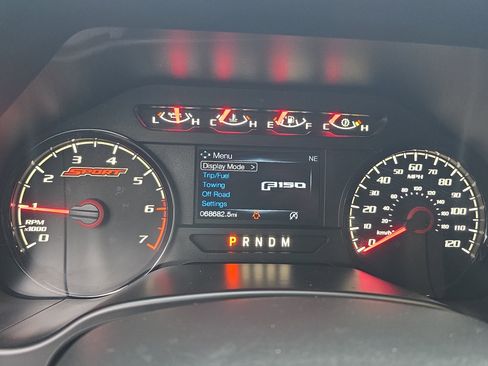 Used 2018 Ford F150 XLT w/ Equipment Group 302A Luxury image 22