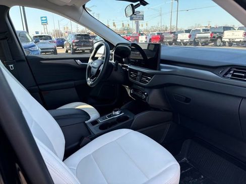 Used 2023 Ford Escape Active w/ Tech Pack #2 image 10