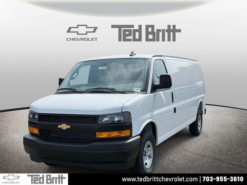 New 2025 Chevrolet Express 3500 Extended image 1