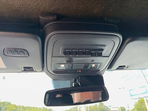 Used 2022 Ford Bronco Wildtrak image 18