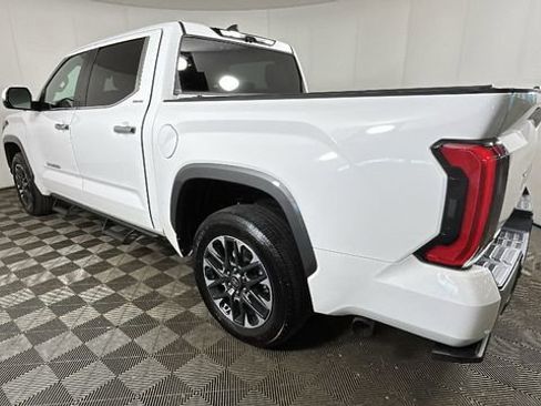 Used 2025 Toyota Tundra Limited AWD/4WD image 5
