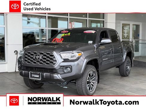 Certified 2023 Toyota Tacoma TRD Sport AWD/4WD image 1