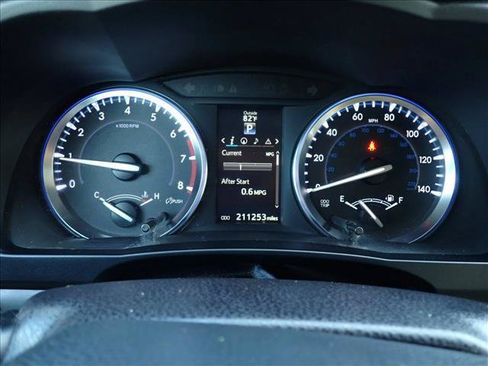 Used 2015 Toyota Highlander XLE FWD image 26