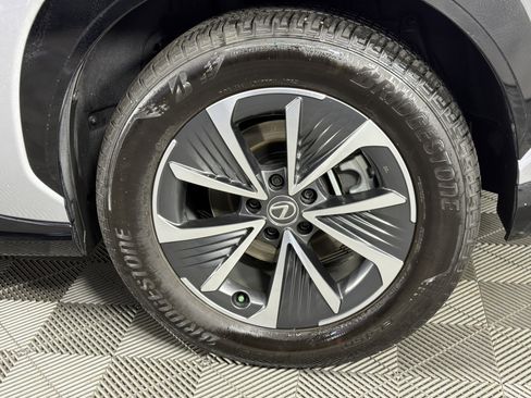 Used 2025 Lexus RZ 450e w/ Accessory Package (2T) image 6