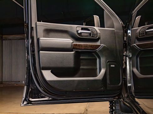 Used 2023 GMC Sierra 3500 Denali w/ Denali Ultimate Package AWD/4WD image 28