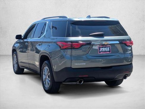 Used 2023 Chevrolet Traverse LT FWD image 8