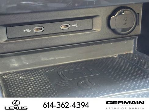Used 2023 Volkswagen Tiguan SE w/ Panoramic Sunroof Package AWD/4WD image 12