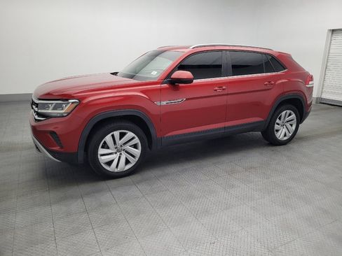 Used 2020 Volkswagen Atlas Cross Sport SE w/ Panoramic Sunroof Package AWD/4WD image 2