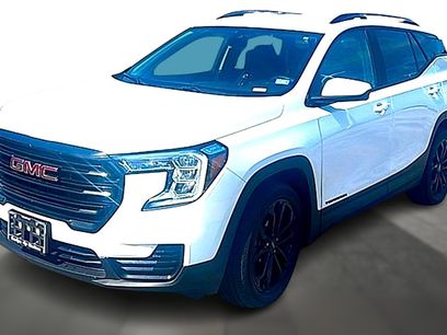 Used 2022 GMC Terrain SLE w/ Driver Convenience Package
