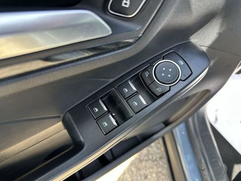 Used 2025 Ford Escape ST-Line image 17