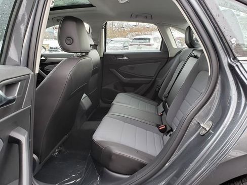 New 2026 Volkswagen Jetta SE image 8