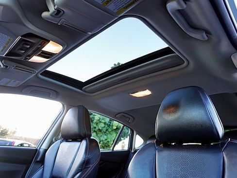 Used 2022 Subaru Crosstrek 2.5i Limited w/ Moonroof Package 1 image 16