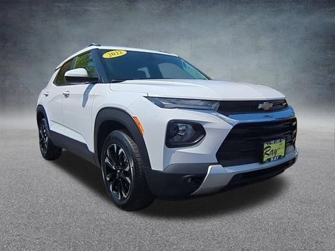 Certified 2022 Chevrolet TrailBlazer LT w/ Convenience Package AWD/4WD image 2