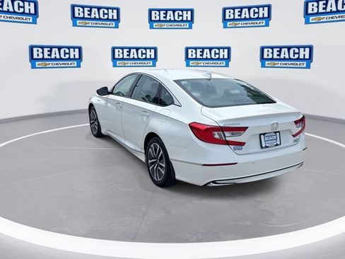 Used 2018 Honda Accord Touring image 6