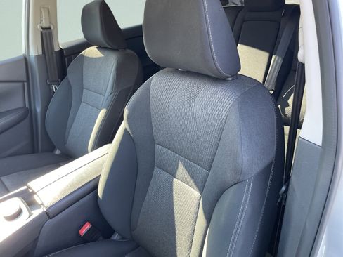 Used 2024 Nissan Rogue SV image 14