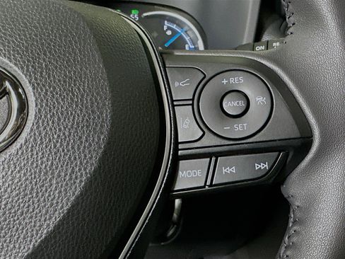 Used 2023 Toyota RAV4 XSE image 17