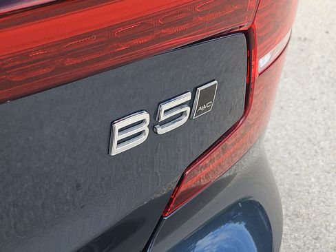 Used 2024 Volvo S60 B5 Core w/ Climate Package AWD/4WD image 5