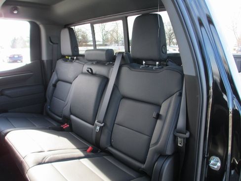 New 2026 GMC Sierra 1500 SLT w/ SLT Premium Plus Package image 13