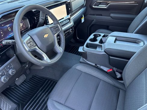 New 2026 Chevrolet Silverado 1500 LT image 9