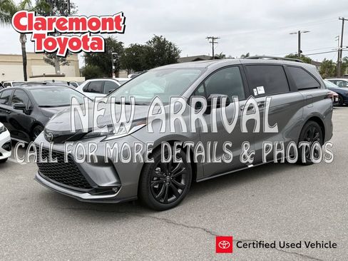 Certified 2026 Toyota Sienna XSE FWD image 1