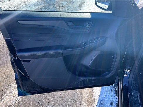 Used 2024 Ford Escape Active image 9