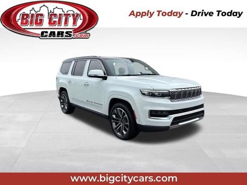 Used 2022 Jeep Grand Wagoneer Series III w/ Flexible Seating Group AWD/4WD image 1