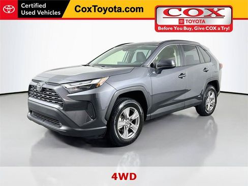 Certified 2025 Toyota RAV4 LE AWD/4WD image 1