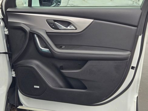 Used 2024 Chevrolet Blazer LT w/ Sound & Technology Package image 6