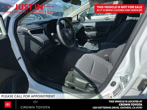 Used 2026 Toyota Corolla LE w/ Carpet Mat Package (TMS) FWD image 8
